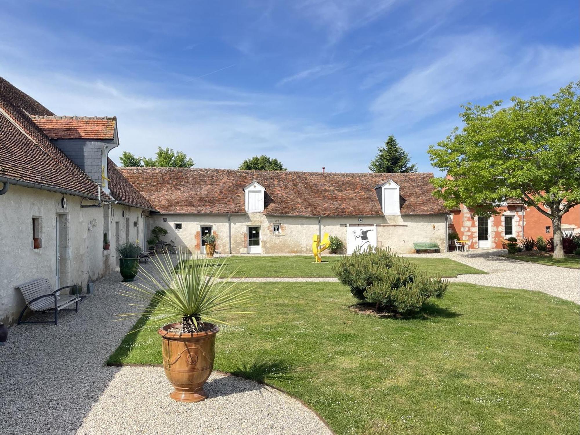 Le Clos Des Chateaux Chitenay Екстериор снимка